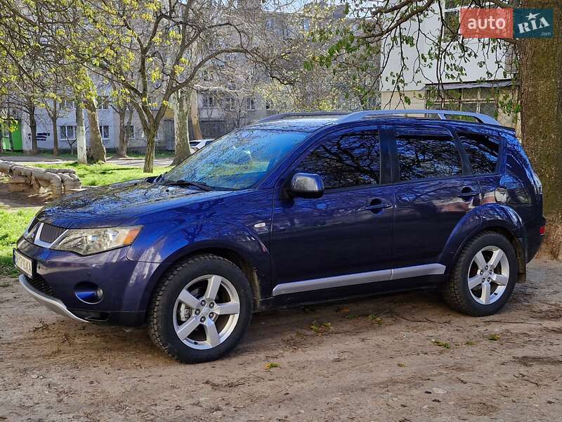 Mitsubishi Outlander (2008)