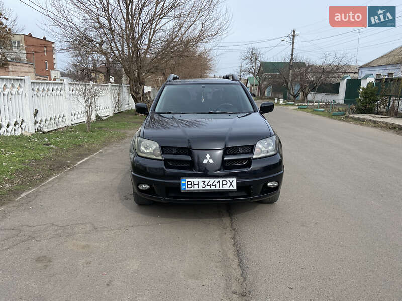 Mitsubishi Outlander (2003)
