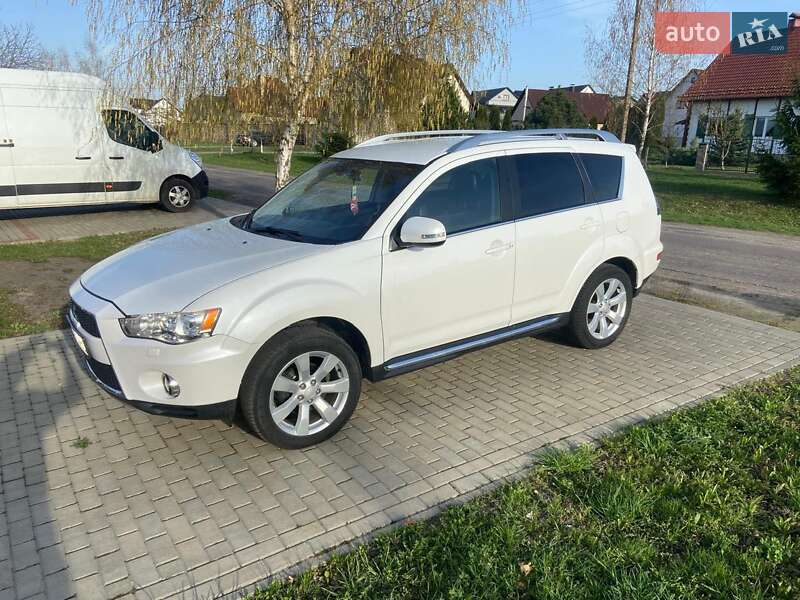 Mitsubishi Outlander (2009)