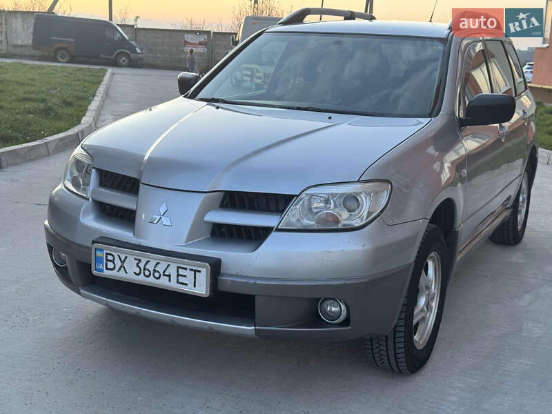 Mitsubishi Outlander (2009)