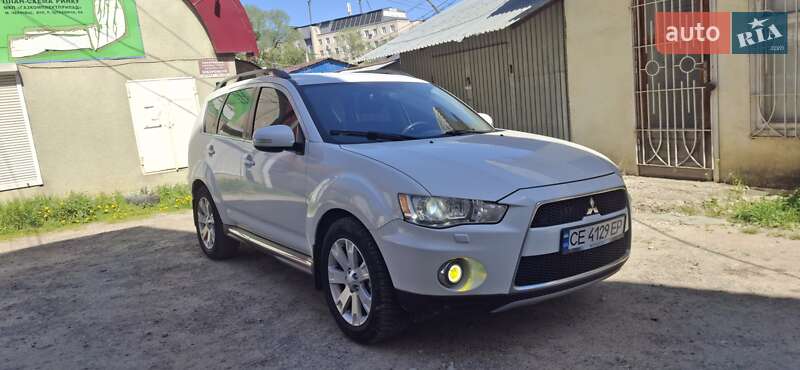 Mitsubishi Outlander (2011)