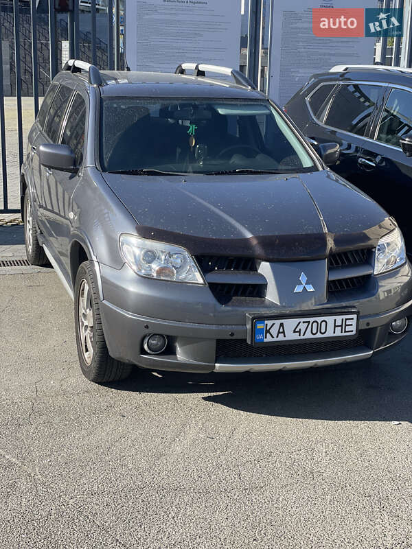 Mitsubishi Outlander (2007)