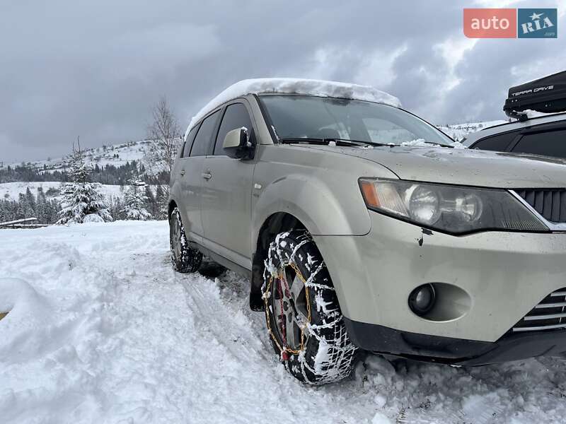 Mitsubishi Outlander (2008)