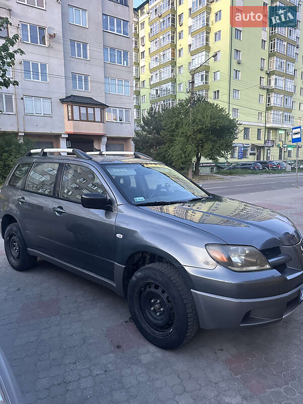 Mitsubishi Outlander (2003)