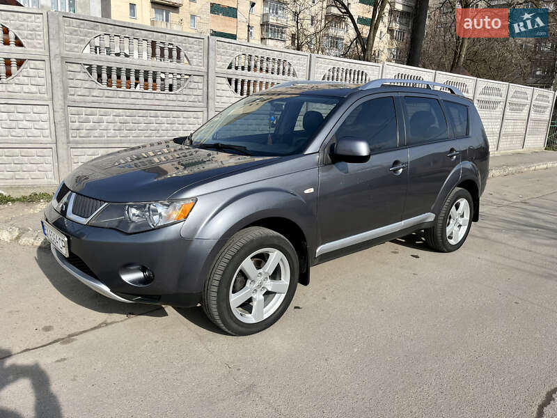 Mitsubishi Outlander (2007)