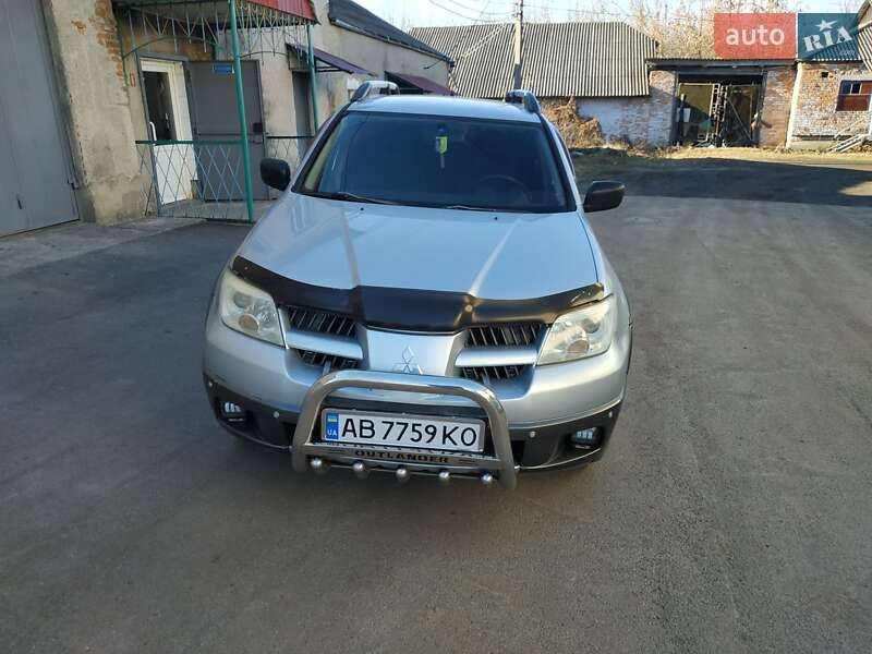 Mitsubishi Outlander (2005)