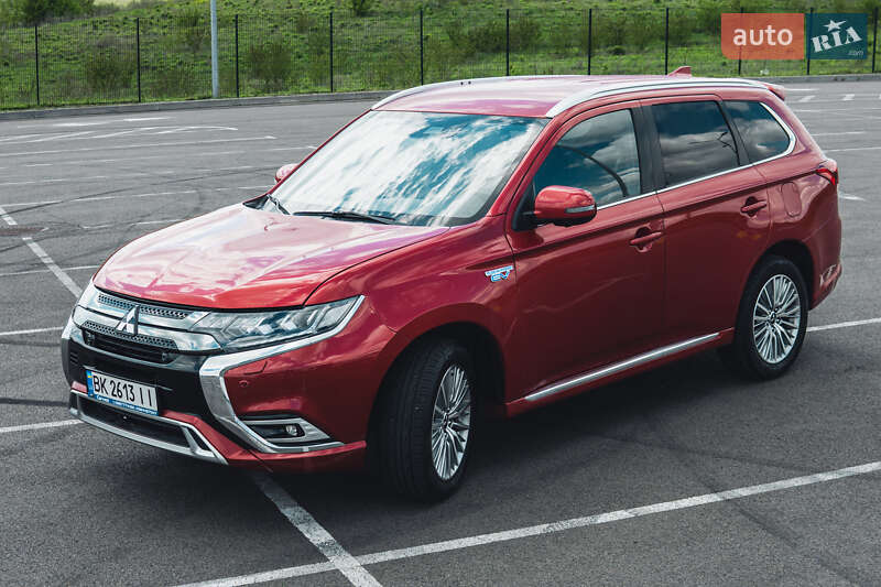 Mitsubishi Outlander (2018)