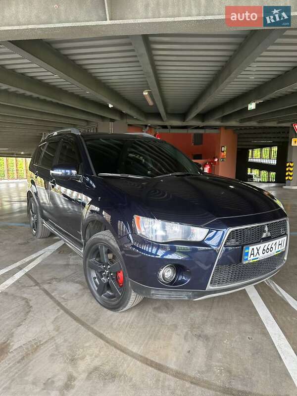 Mitsubishi Outlander (2010)
