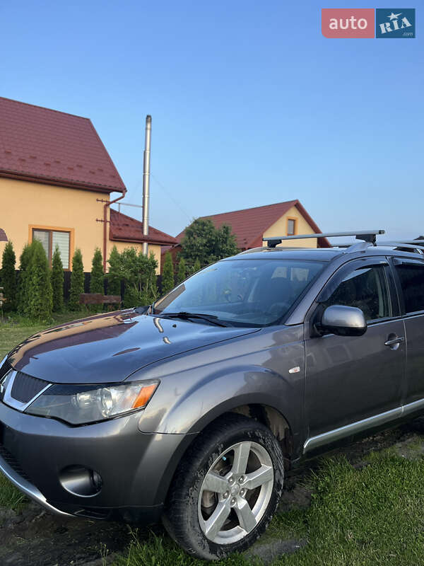 Mitsubishi Outlander (2008)