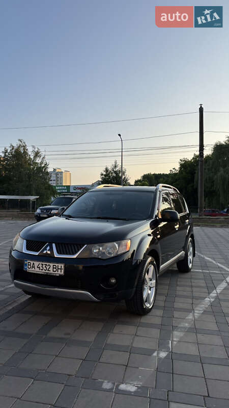 Mitsubishi Outlander (2008)