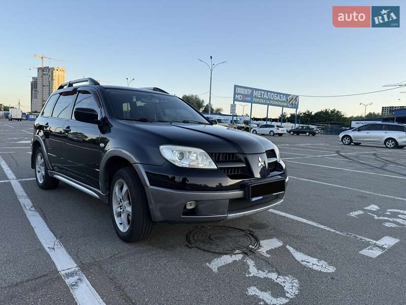 Mitsubishi Outlander (2006)