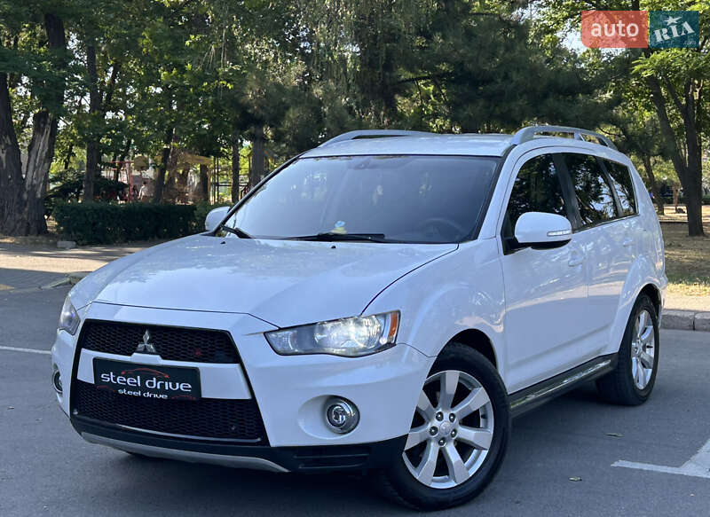 Mitsubishi Outlander (2010)