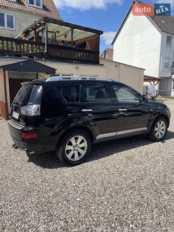 Mitsubishi Outlander (2008)