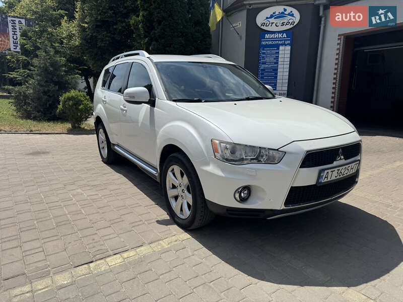 Mitsubishi Outlander (2010)