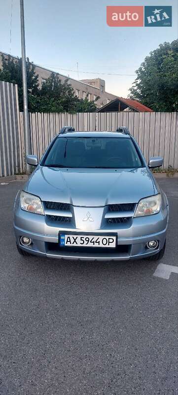 Mitsubishi Outlander (2008)