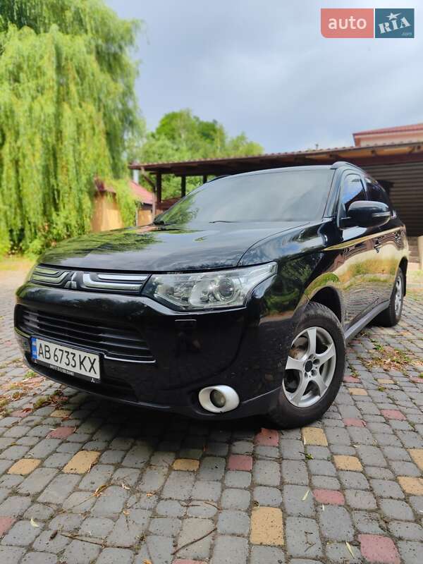 Mitsubishi Outlander (2014)
