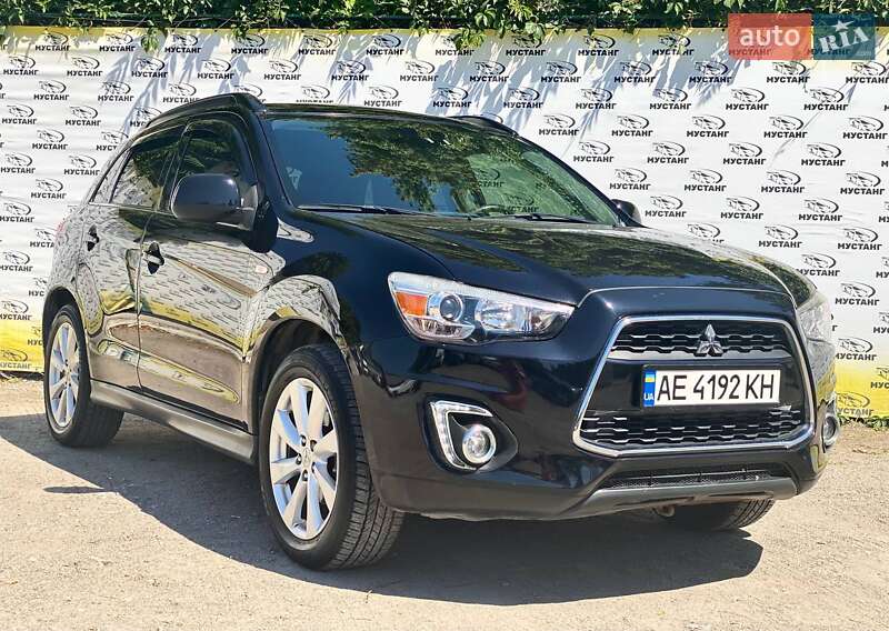 Mitsubishi Outlander (2013)