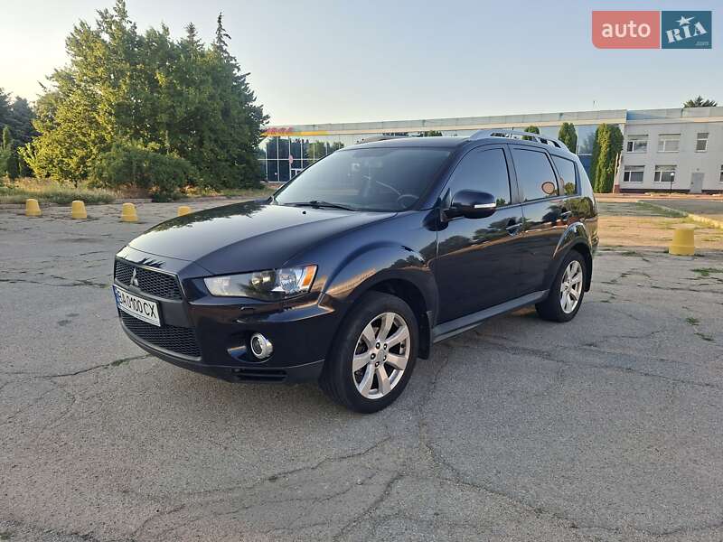 Mitsubishi Outlander (2010)