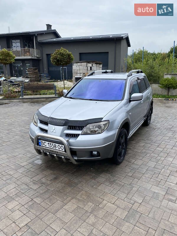 Mitsubishi Outlander (2006)