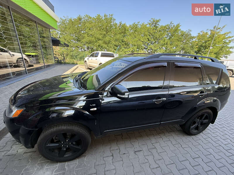 Mitsubishi Outlander (2008)