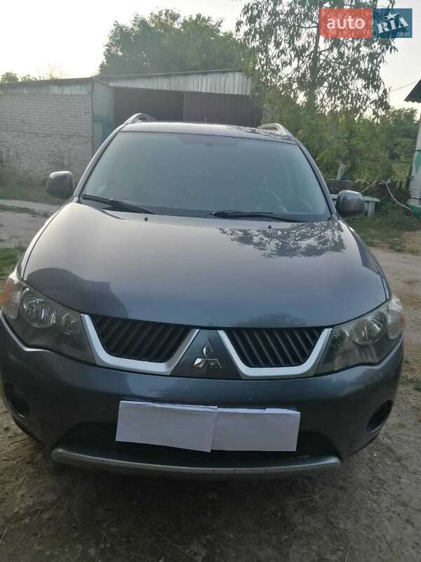 Mitsubishi Outlander (2007)