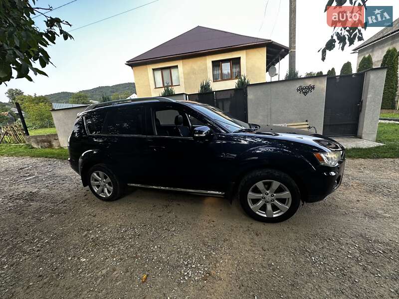 Mitsubishi Outlander (2010)