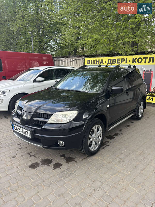 Mitsubishi Outlander (2006)
