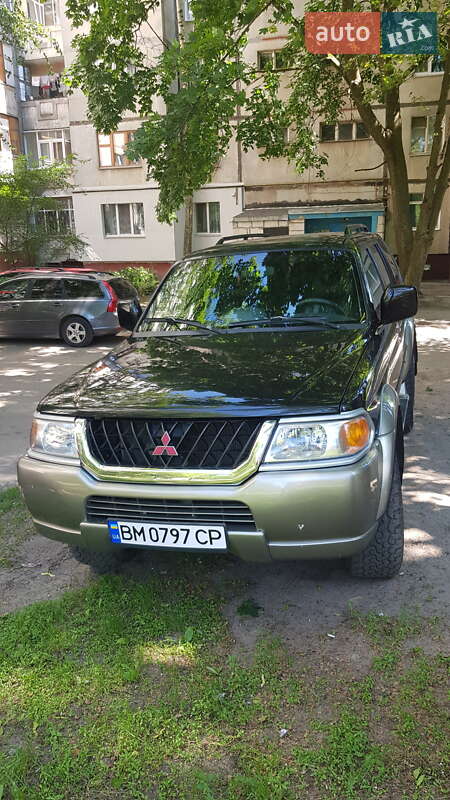 Mitsubishi Pajero sport (2003)