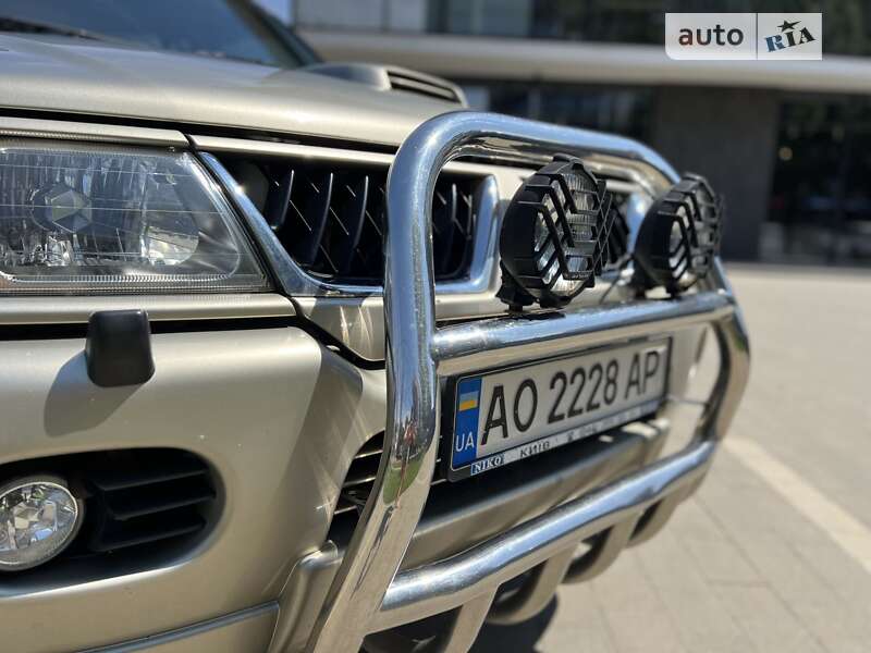 Mitsubishi Pajero sport (2007)