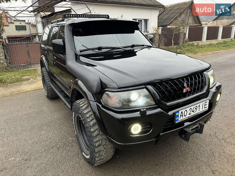 Mitsubishi Pajero sport (2006)