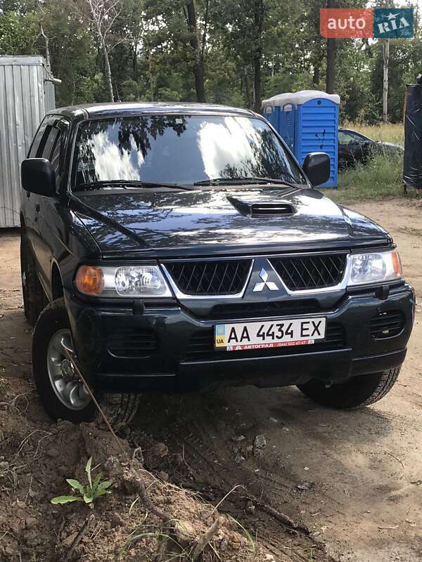 Mitsubishi Pajero sport (2007)