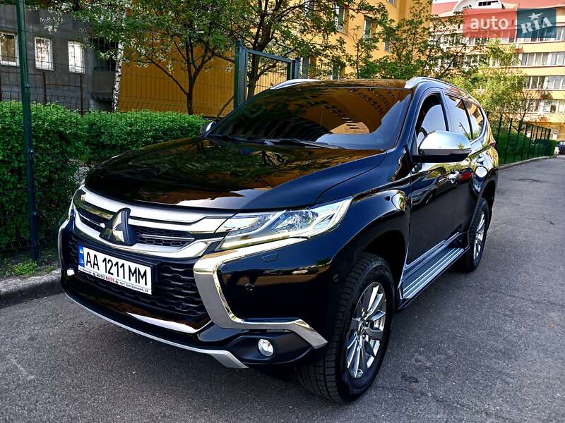 Mitsubishi Pajero sport (2019)