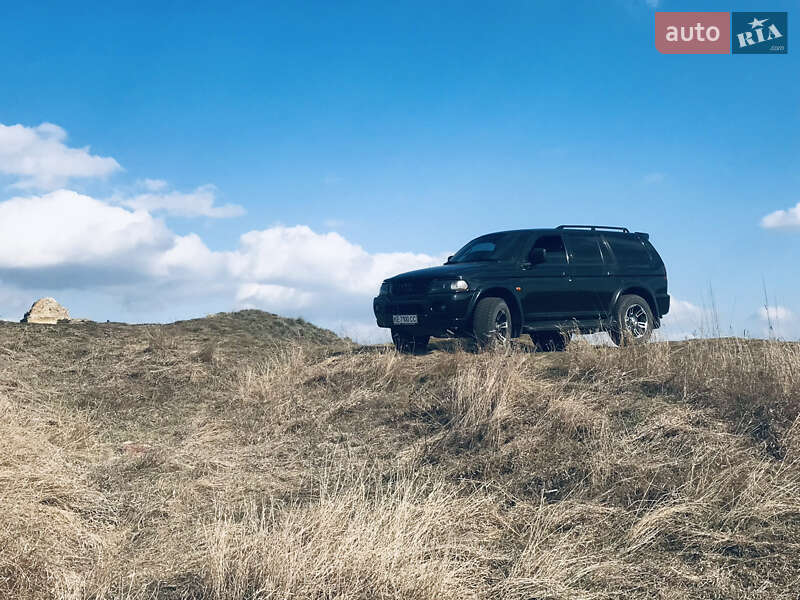 Mitsubishi Pajero sport (2003)
