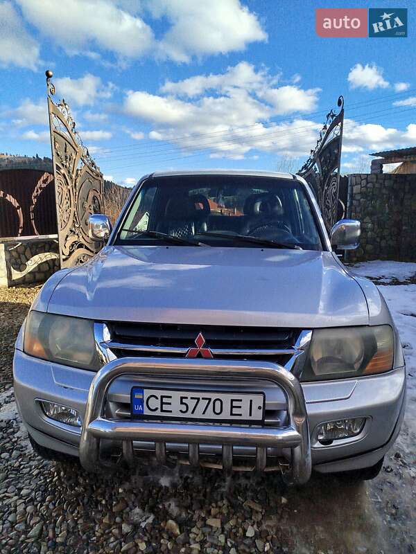 Mitsubishi Pajero wagon (2002)