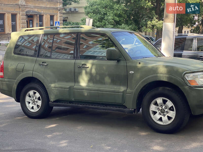 Mitsubishi Pajero wagon (2006)