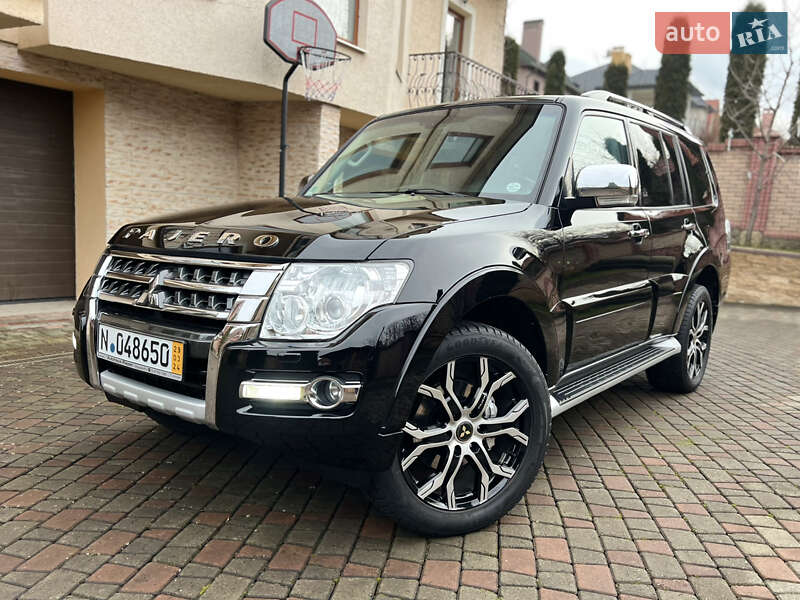 Mitsubishi Pajero (2018)