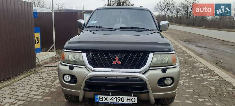 Mitsubishi Pajero (2000)
