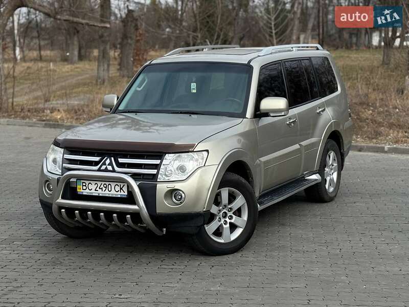 Mitsubishi Pajero (2007)