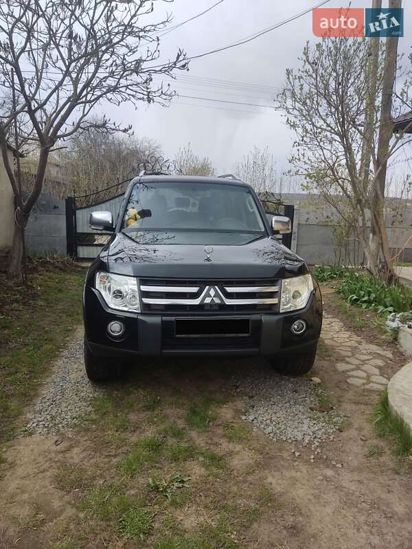 Mitsubishi Pajero (2007)