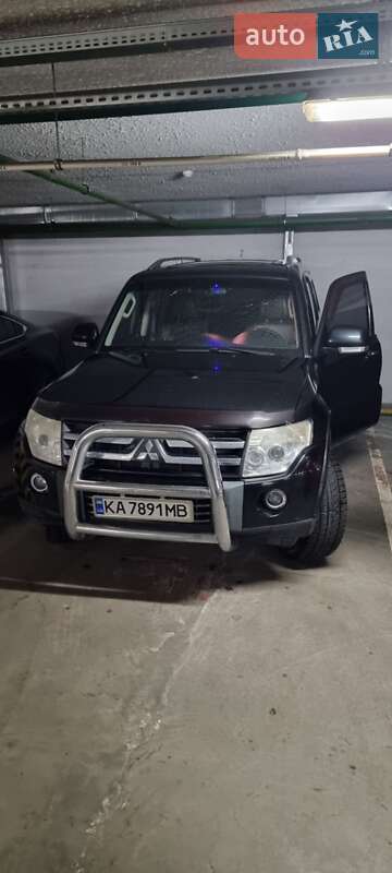 Mitsubishi Pajero (2007)