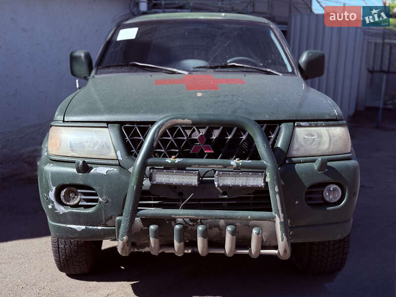 Mitsubishi Pajero (2000)