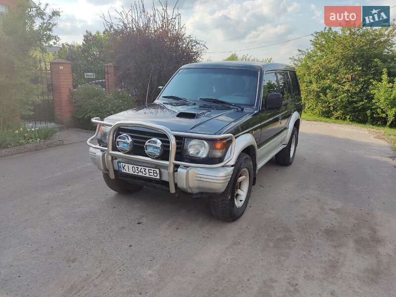 Mitsubishi Pajero (1996)