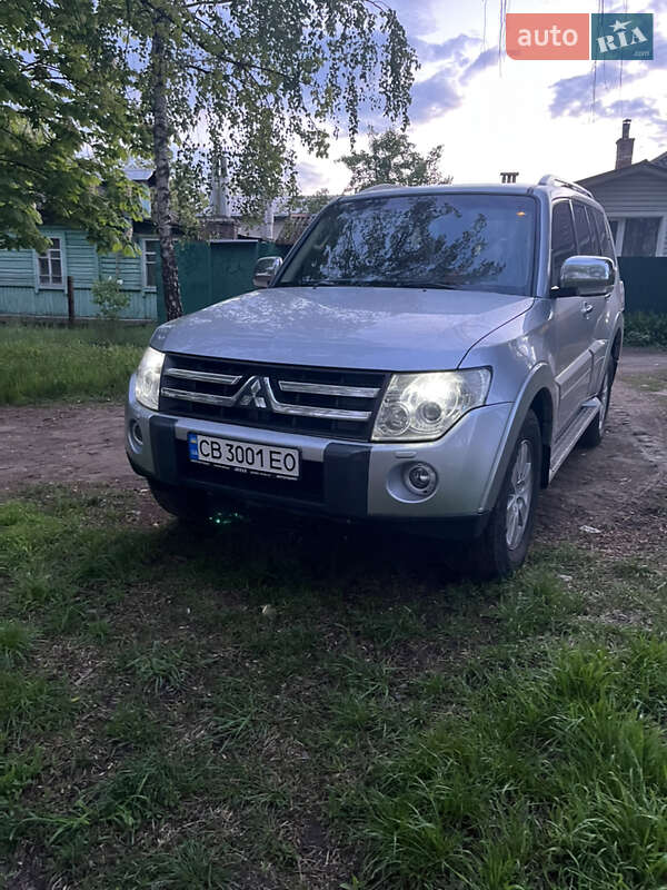 Mitsubishi Pajero (2007)