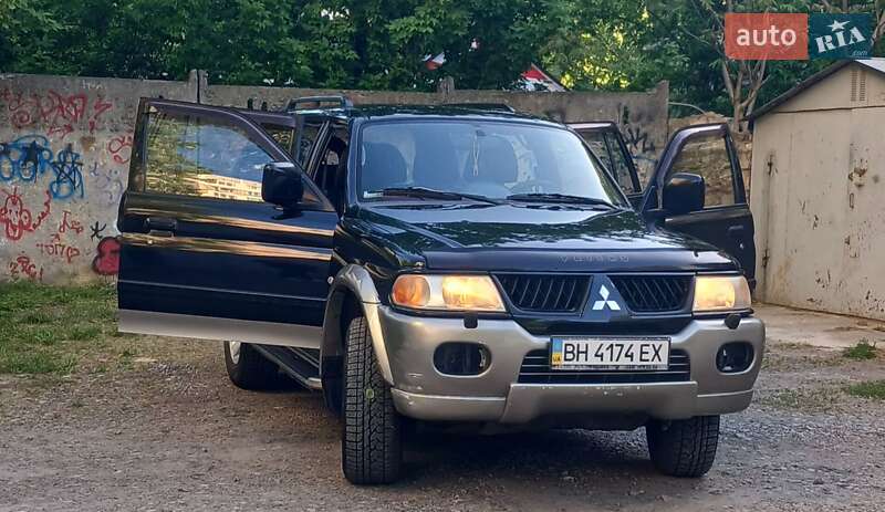 Mitsubishi Pajero (2004)