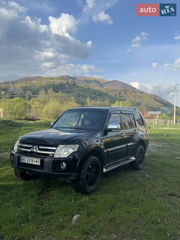 Mitsubishi Pajero (2007)