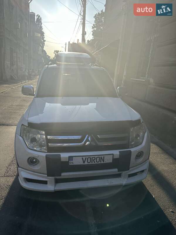 Mitsubishi Pajero (2007)