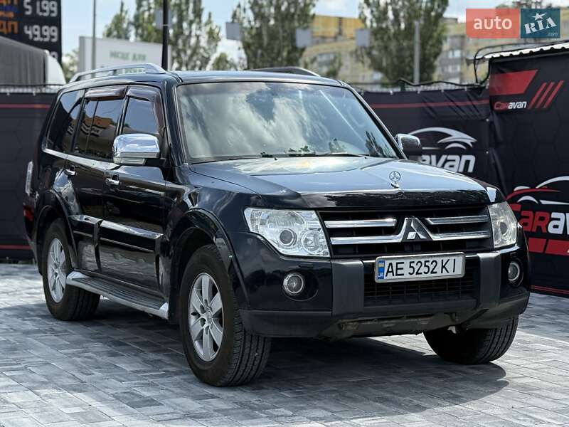 Mitsubishi Pajero (2008)