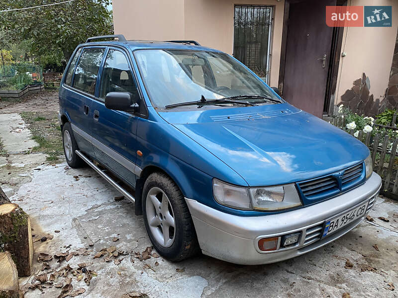 Mitsubishi Space runner (1996)