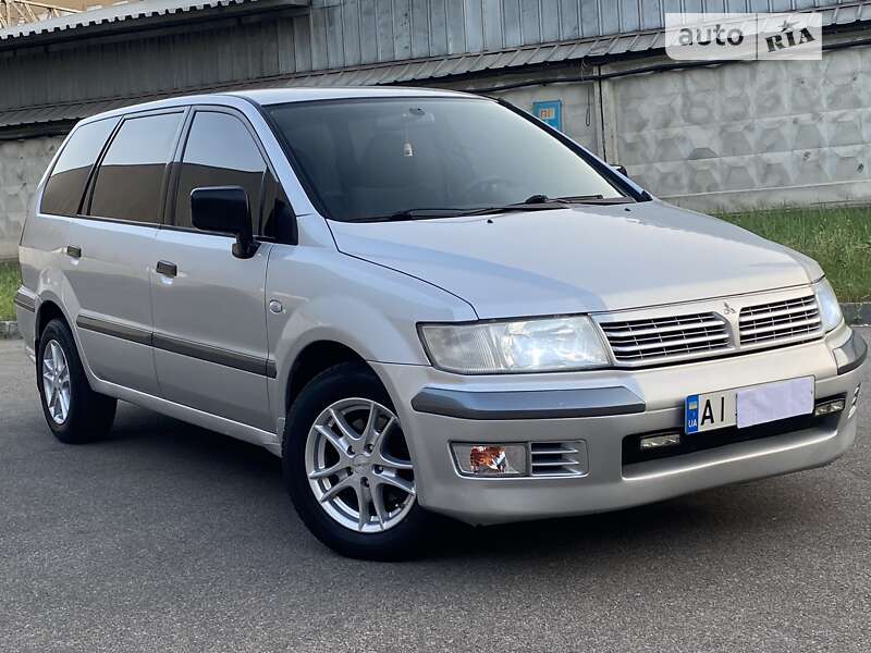Mitsubishi Space wagon (2003)