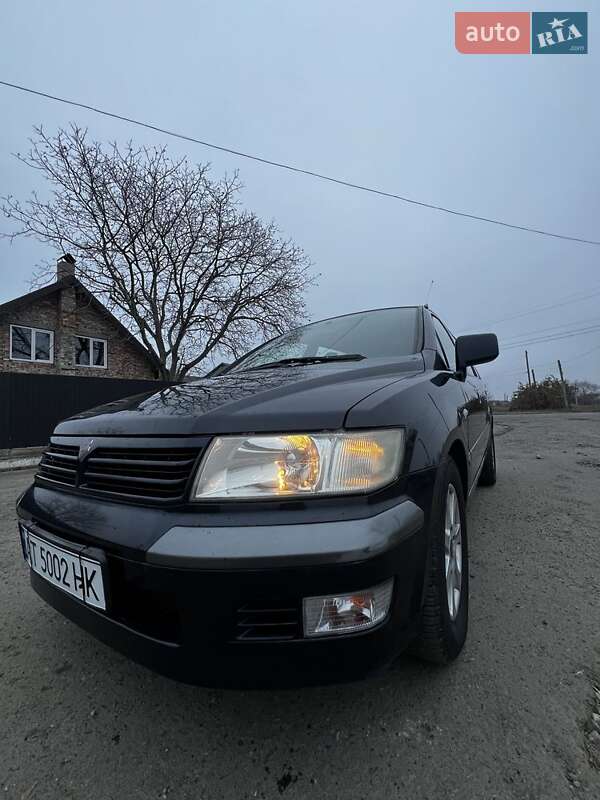 Mitsubishi Space wagon (2002)